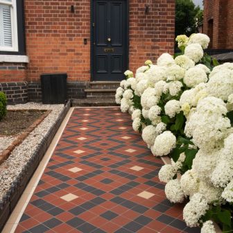 Exeter Black Red and White